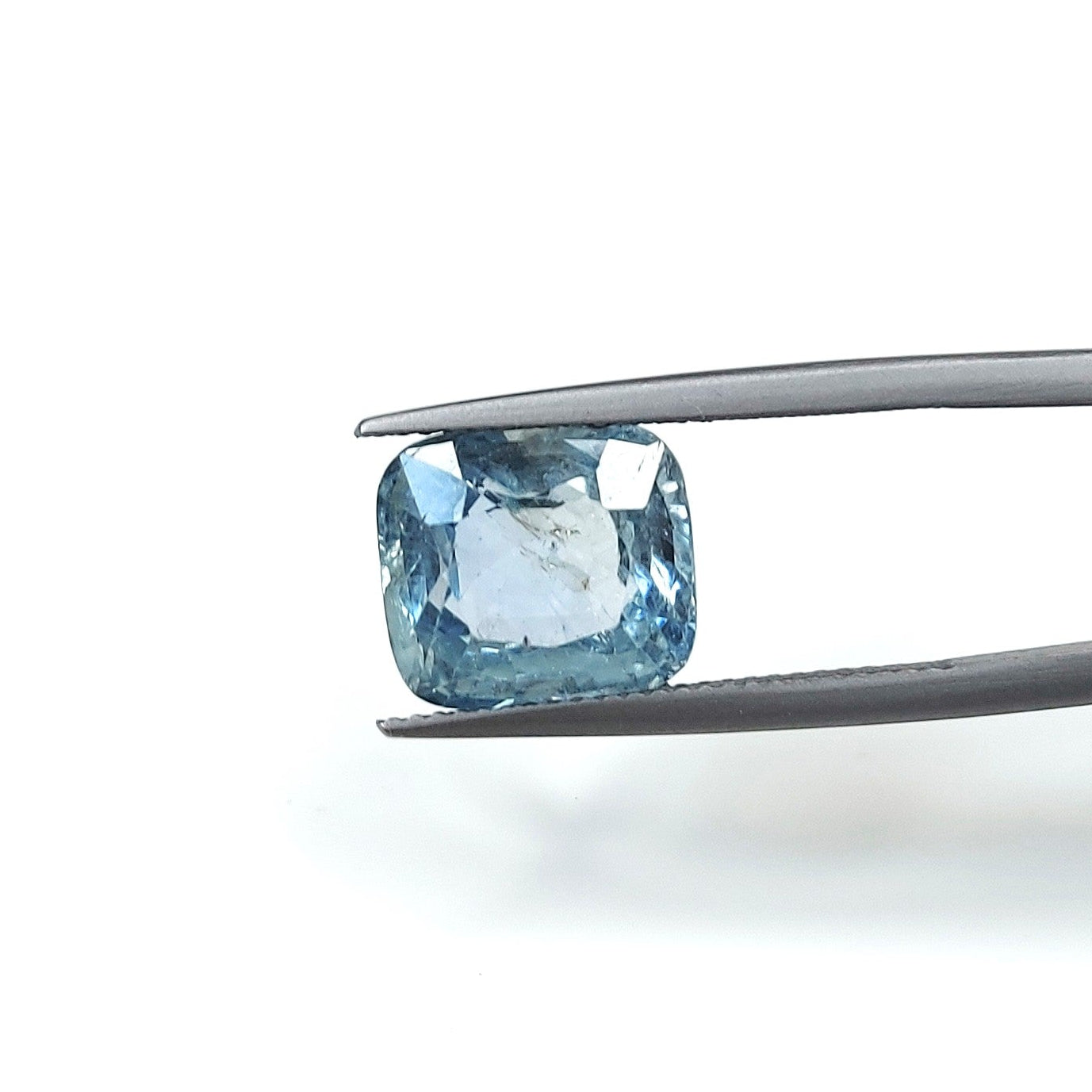 Unheated Blue sapphire Cushions 7.86cts