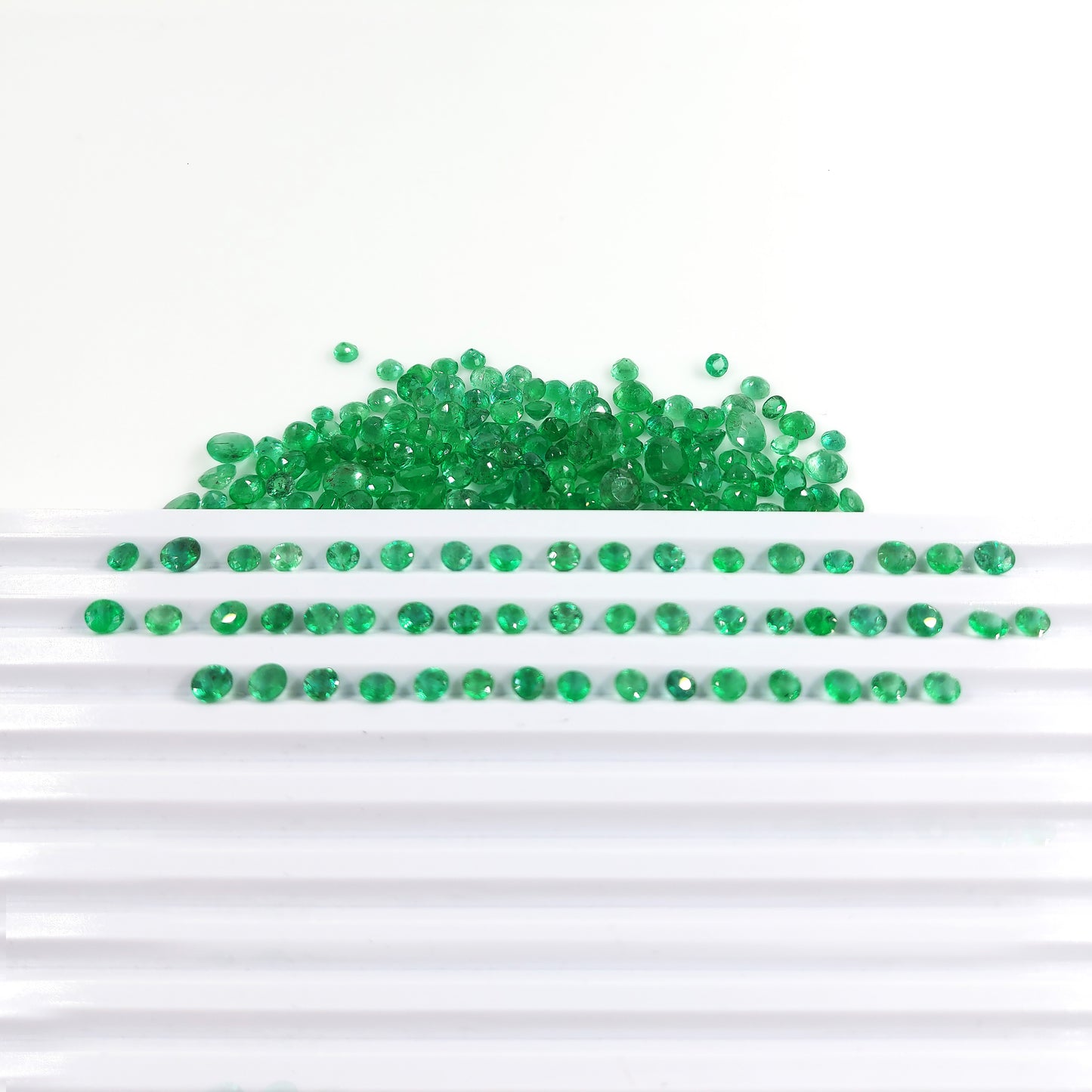 Natural Emerald Calibrated Rounds | 3.5mm - 4.5mm