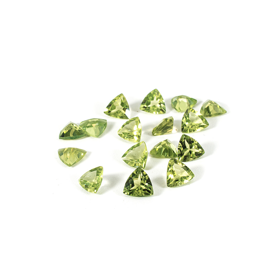 Natural Peridot Calibrated Trillions | 5mm & 6mm