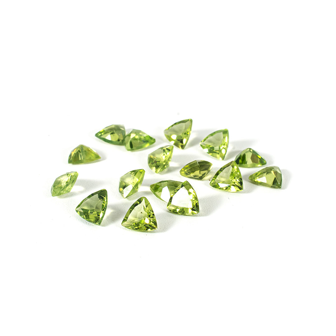 Natural Peridot Calibrated Trillions | 5mm & 6mm