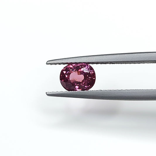 Natural Unheated 1.60cts Pink Sapphire Oval Gemstone Loupe Clean in precise hand cutting and polish best use for rings & jewelry